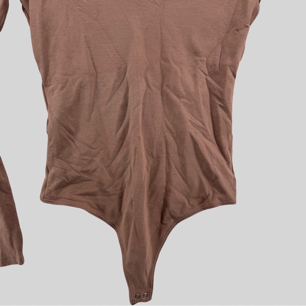 Abercrombie & Fitch Women's Long Sleeve V-Neck Bodysuit - Brown - Picture 5 of 6